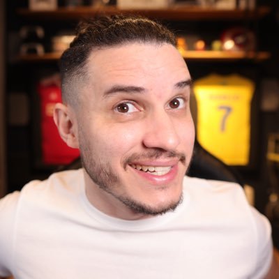📲Criador de conteúdo (FIFA) // 💎300k no TikTok //💎250k no Instagram // https://t.co/VgYF95NthK