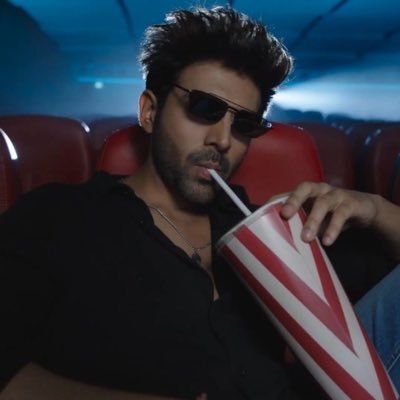 Kartik Aaryan - Alia Bhatt - Cinema. Virat Kohli ❤️