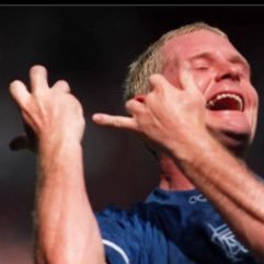 blemmomfc8's profile picture. pools