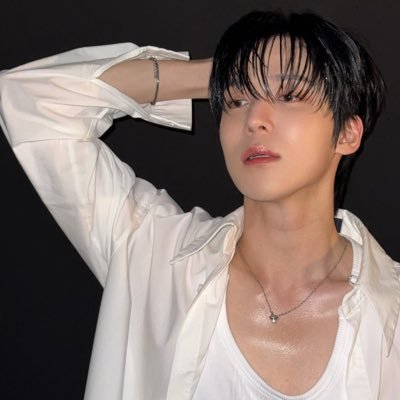 8M1T. @dalliancemelody is the loml. atiny. nctzen. multi: zb1 txt svt shinee sunmi heize kai dawn twice chungha jackson xg ive aespa xikers. 🔞