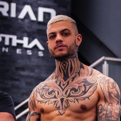 💥Tattoo | Fitness | Lifestyle | Humor 🏆 Indicado ao TikTok Awards 23 🎥 Streamer - @tiktokbrasil (opsalvador | +160k) 📺 Segue lá também 👇🏼