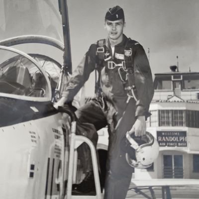 USAF-24yrs | Retired 0-5 | Fighter Pilot | Disabled Vietnam Vet ('66-'67) (Call Signs: Sidewinder 1-3, Bronco 0-1) | Sons of the American Revolution | 🚫 No DMs
