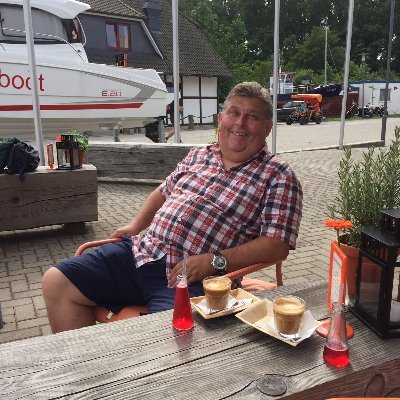 Der Wahrheit verpflichtet ! Die Gedanken sind frei !