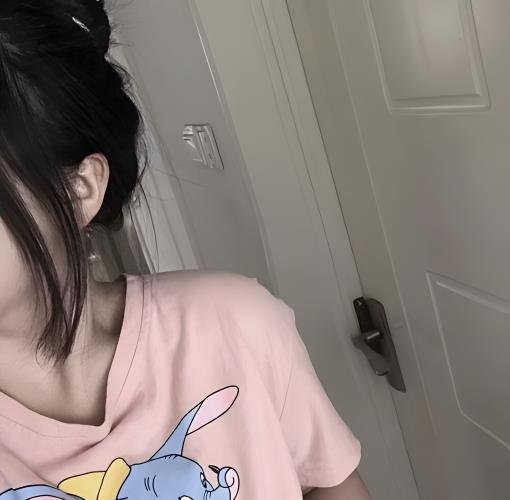 sloane2007's profile picture. ❤️关注我有小礼物❤️上门服务❤️ 快速预约点击蓝色文字 https://t.co/lIhnMBaapG 学生妹 空姐 萝莉 少妇 包您满意