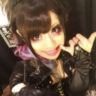 mika_7204's profile picture. 