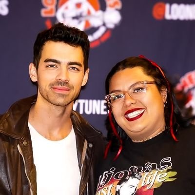 ✝️ 🇲🇽 🇵🇷 • We can be friends if JoBros are your whole personality, too 🤣 • JoeHoe 4life🕺😍