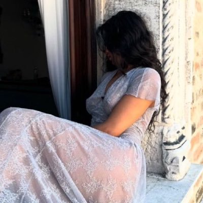 beaminglamb's profile picture. 25