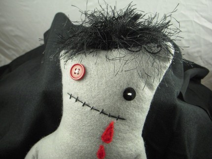 peculiarshop's profile picture. Believer in magic, sipper of tea, speaker of movie quotes. My shop is home to many peculiarities, including my favorite creation, Howard the Zombie.