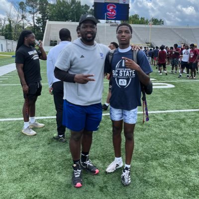 🏈WR '26 |Carolina Forest HS (SC)|Football |☎️843-798-7806| 📚GPA 4.4 |tashaungrainger@gmail.com|HC Morris 919-279-2731| 4.06 5-10-5| 6'ft 160lbs | 76’W |4.6 40