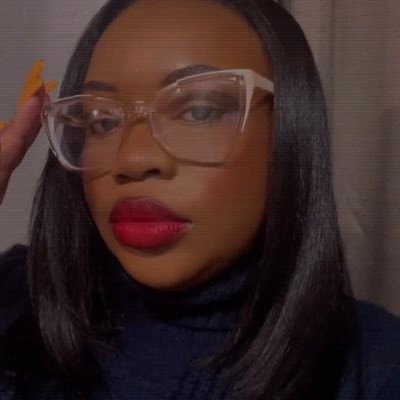 I’m pretty & funny until I say something you don’t like. Remember that. 💙Southern Alumna✨