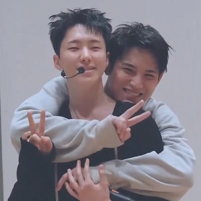 ⋆ ☆₊⋆*• .☾ —Say the name, SEVENTEEN.💎 • ot13 ♡ ✰. •*⋆₊☆ ⋆
ఇ ◝‿◜ ఇ #hanmails -`💌´-