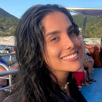 Me presento :) soy cristiana🤍amo las aventuras, soy extrovertida y me gusta capturar recuerdos 📸✨🌼.
KING & COUNTRY - Shoulders🤍🎶