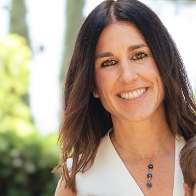 Periodista. Editora en @JugoneslaSexta. Profesora en @CUVillanueva.