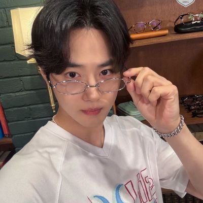 ParkLoey_pcy's profile picture. 