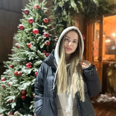 Sophia412_'s profile picture. My worth is not defined by others, but by my own choices.