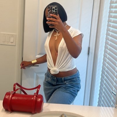 moreofashantii's profile picture. 