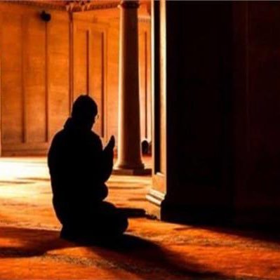 الْلَّهُمَّ لَاتَجْعَلْ مُصِيْبَتِيْ فِىْ دِيْنِيْ وَلَاتَجْعَلْ الْدُّنْيَا أَكْبَرَ هَمِّيْ. { @AlMosahf }{ @almushaf123 }