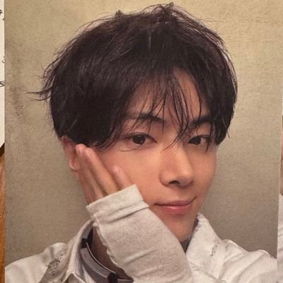ᥫ᭡ 020523 | 020324 | 030125 ᥫ᭡ it is what it is.
❝ everything that is meant for me will find its way to me ❞ 🪬🍀