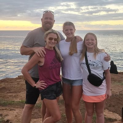 fansb2211's profile picture. 