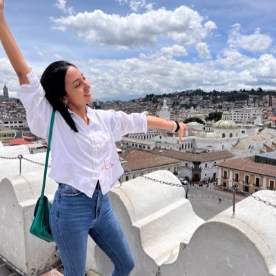 Ecuador - España - Odontóloga UDLA - Técnica Superior en Dietética Roger de Iluria