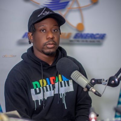 Administrateur 👨🏾🎓- Media Personality 🇭🇹 🇺🇸 podcaster
