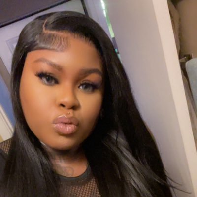 I am a freelance makeup artist!💄 owner of Pinkbarbie Boutique❤️YT/Pinkbarbi flawless IG/pinkbarbie_boutique17 SC/pinkbarbie121m FB/ Angela pinkbarbie Sullivan