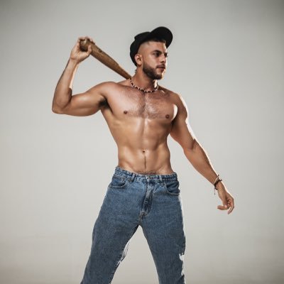 webcam model , dreamer⚡️, tennis player🎾, animal lover🦔 💪🏼❤️welcome to my world 💥🔥🌟 believe in yourself,
