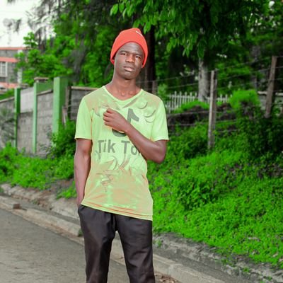 Am Alphayo Odanga ojango am 23 years from kitale Kenya