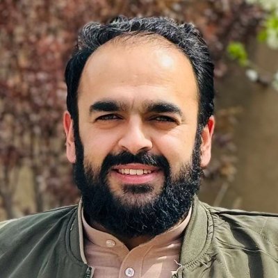 Software Engineer. Cloud Applications Specialist @aidriversltd. In ❤️ with test automation, clean code, @Laravel & open source. @CodeWeekend. RT != Endorsement