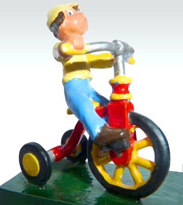 Graphic designer, cycling instructor, twice local town Mayor, 'green travel'. Designed decorated bollards and love pub chat and a real ale by a log fire.