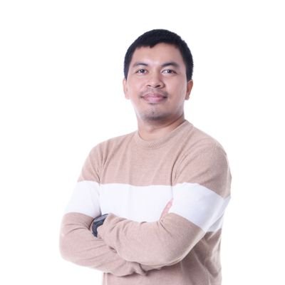 Pendiri Yayasan Alkademi Karya Bangsa. Ini adalah ruang privat yang dapak diakses publik, tidak membawa bendera perusahaan, hanya nama pribadi