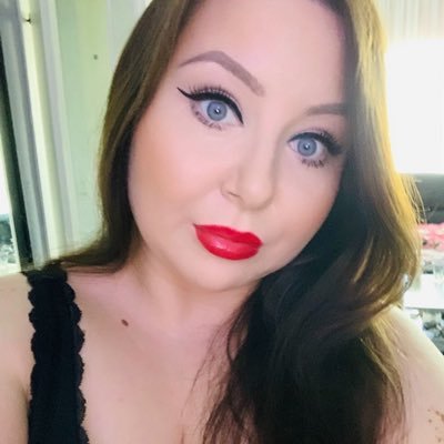 dominika76243's profile picture. Love. Kindness. Hope. Light 🌹