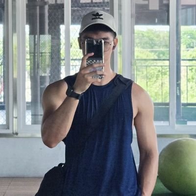 clrkdwrd's profile picture. be kind.