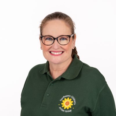 Mum, daughter, partner, Founder: Sunflowers Children’s Action Group @sunflowerslocal 🌻 Charity 1186308 #FNDAware https://t.co/Dw92f8EwXz