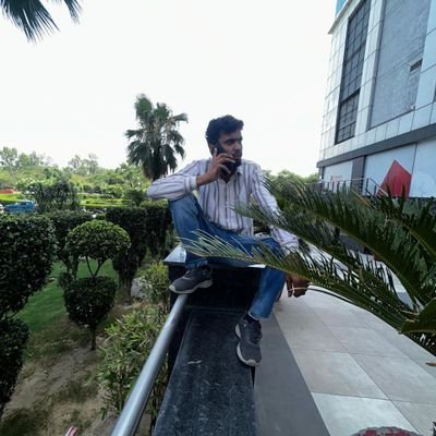 MR_isLive's profile picture. Tu Rokega muje tu