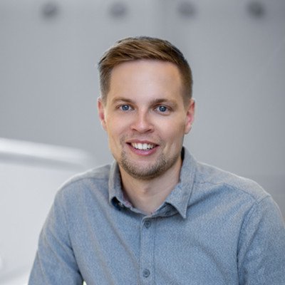 Indie iOS developer 🚀 | Founder of Appventurer 🛠 | Creator of PreviewPro to streamline App Store screenshots 📸 | Helping devs ship polished apps faster