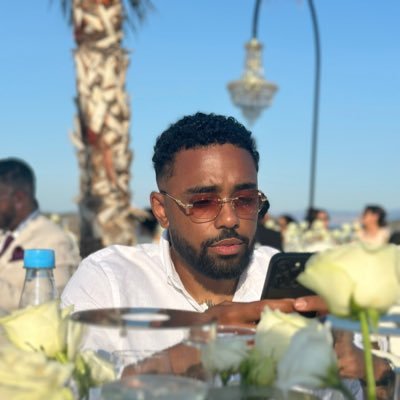 Darelle288's profile picture. Building..