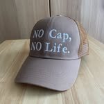 bousicom's profile picture. Bousi Gamesの店主ぼうしです。BoardGameに関するものを考えたり、販売したりしたりする他、オンライン店舗では刺繍屋を営んでおります。トートバッグやキャップに好きな言葉やデザインを自由自在に入れることができます。
オリジナル刺繍が持つ特別感、プレミアム感で、皆様の日常を彩ることができれば幸いです