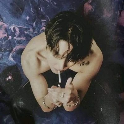 pabo_jiminshi's profile picture. You in my imagination, are so vivid that it feels like you are here, but when i reach out my hands you suddenly disappear