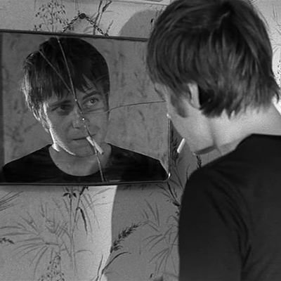 4eqp_'s profile picture. Someone who sees cinema as life itself