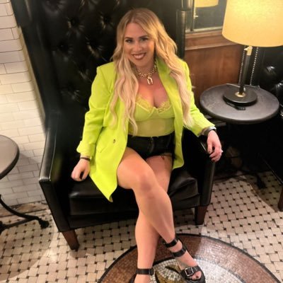35~findom goddess ~tribute $25 I’m the goddess you can only of. pay $50 for unblock fee