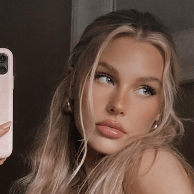 I don’t want to be somebody’s dream girl anymore, I want to be their absolutely worst nightmare. |RP|SL|21+|OC| #Fake #Blondeh