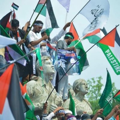 Mimah_eee's profile picture. BTS Army💜   #free Congo  #free Sudan # free Palestine