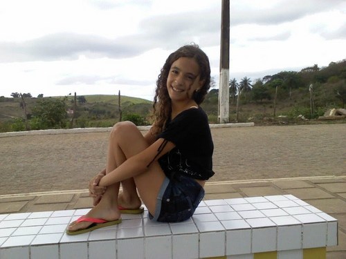 um dia eu vou morrer, afinal todos irão morrer,vão me enterrar e um
fazendeiro muito loko vai me adubar me trasformarei num linda flor sóh assim poderei