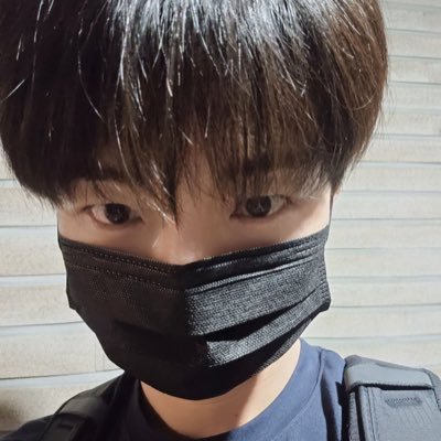 yec_Lucy's profile picture. 네가 미소 짓기를