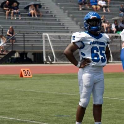 C/O 29🇨🇦/30🇺🇸 DE/OLB 5’9 183.4 Ibs 14 years old|Ncafa All-Star (City)|T3 Championship game MVP|3.3GPA|@gridironcamp|(613)410-7320