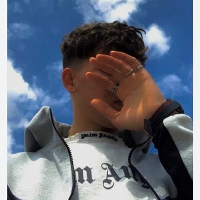 AshwaniTen7068's profile picture. #music lover
#lives in jammu