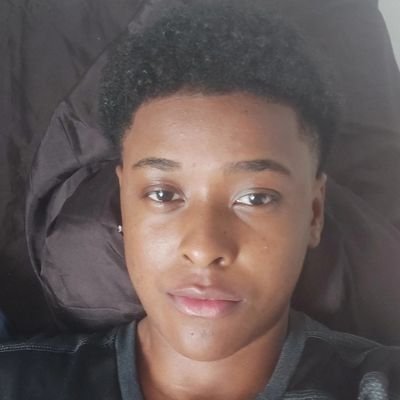 akinsnts's profile picture. Oba, lá  vem ela