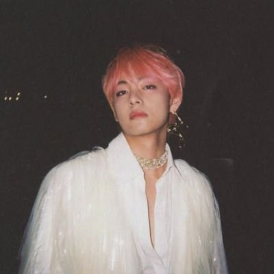 yuxchieee's profile picture. 