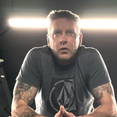 UnFUQdReality's profile picture. 📣 8 years in solitary confinement ➡️ Business Owner/Author. 🤖 AI Integration Consulting 🧠 Mindset 🏋️Fitness 🤣Poltical Satire